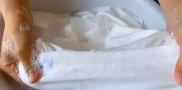 花床单发黄怎么样能洗白(6)