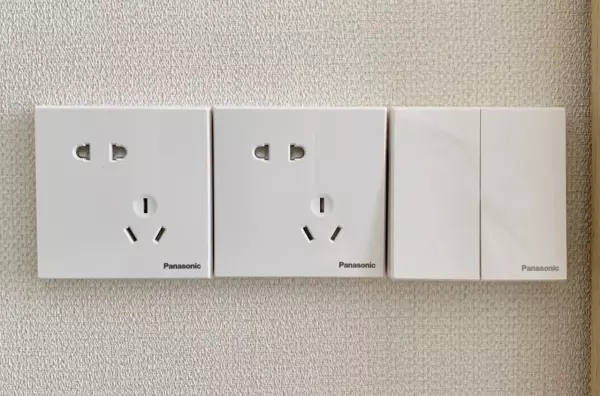 九孔插座底盒可以装五孔插座吗(1)