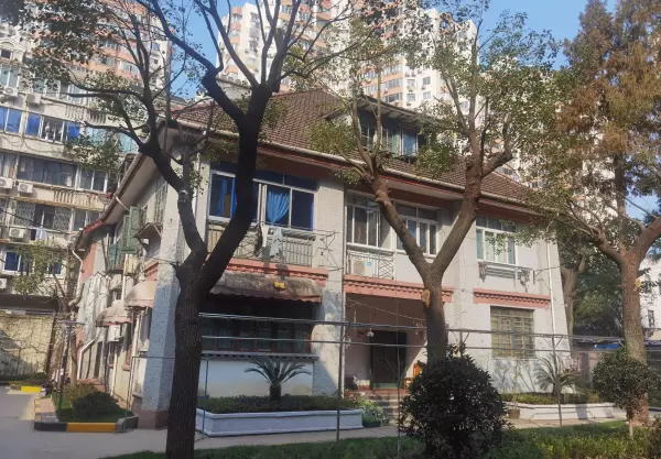 道格拉斯住宅和史密斯住宅的区别(2)