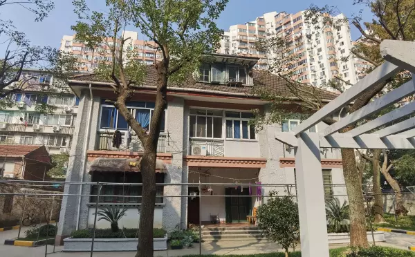 道格拉斯住宅和史密斯住宅的区别(4)