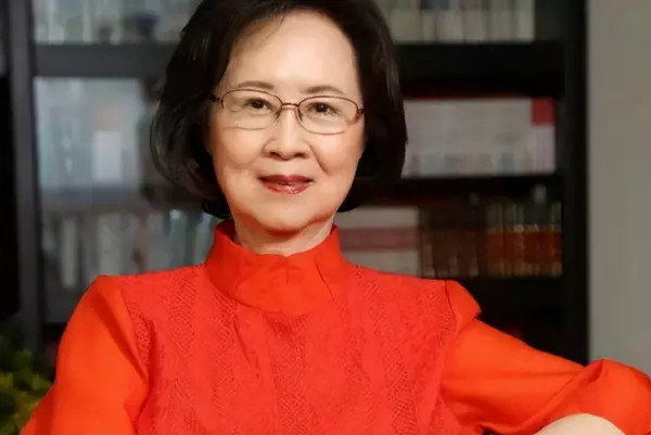 李翎君和琼瑶什么关系(11)