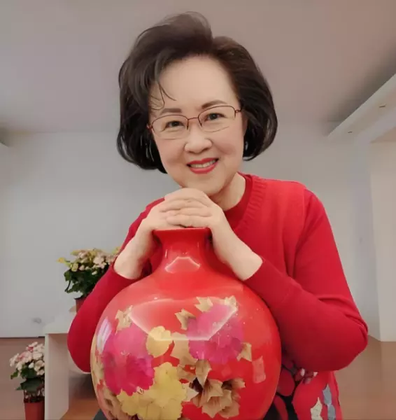 李翎君和琼瑶什么关系(19)