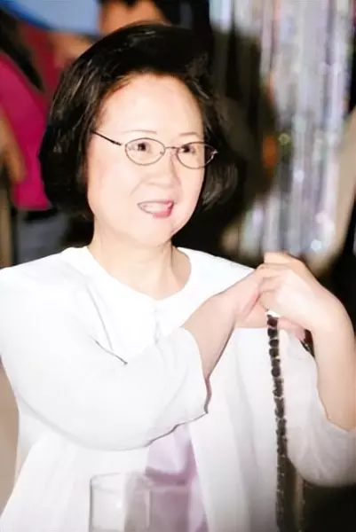 李翎君和琼瑶什么关系(21)