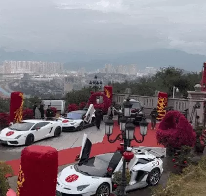 檀宫和汤臣一品哪个好(16)