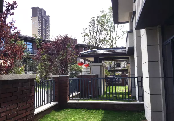 别墅楼盘可以留着自己住一个吗(6)