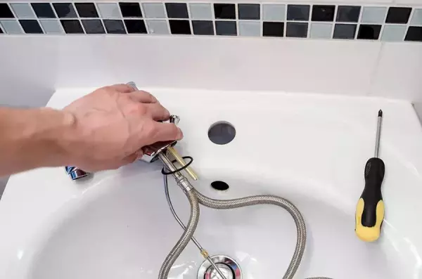 金牌卫浴售后电话是什么号码(3)