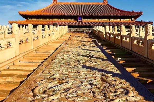 什么的宫殿填空词语形容词有哪些.