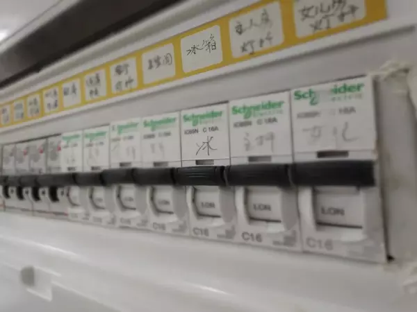 做橱柜用什么板材最好最环保(18)