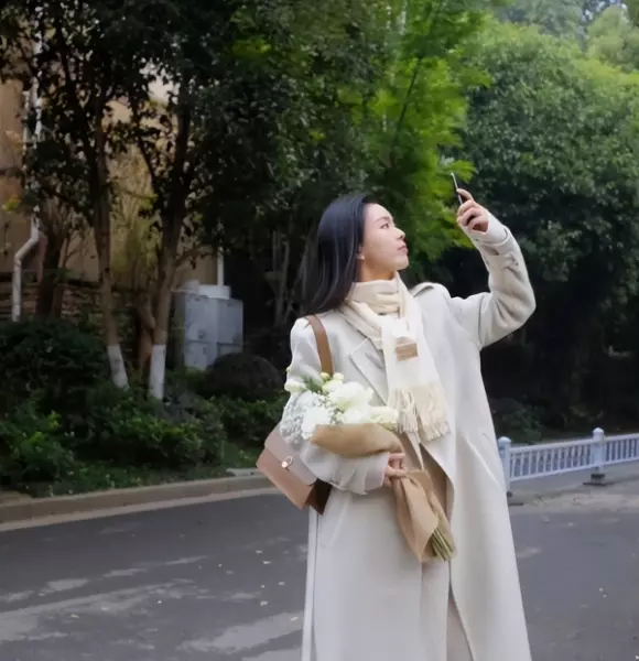 银灰色和什么颜色搭配比较高级(7)