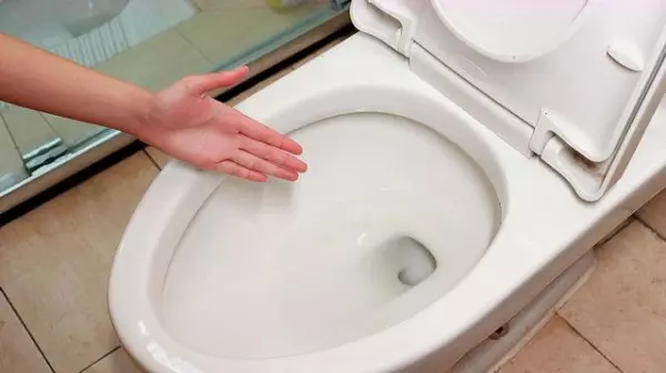 直冲式马桶和虹吸式马桶哪个冲力大(8)