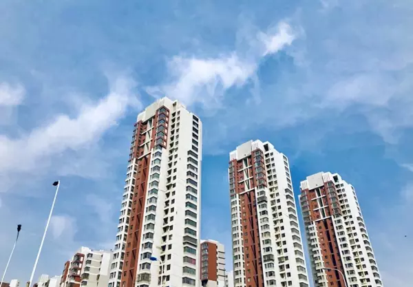 一梯两户的房子东户好还是西户好(1)
