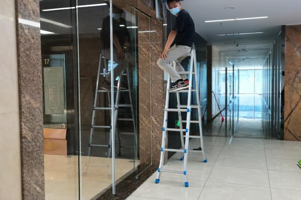 自动门感应门关不上怎么解决.