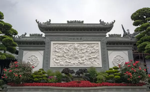 影背墙后面搭棚子好吗(4)