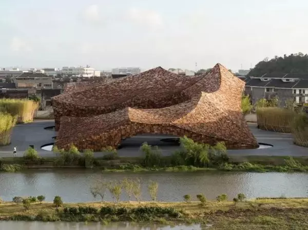 陶砖和瓷砖最根本的区别就在于( )不同(3)