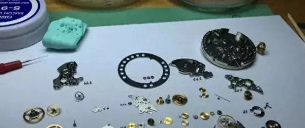 机械表多久保养一次 浪琴多少钱(1)