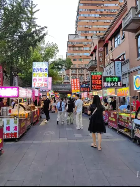 武汉万松园美食一条街怎么走地铁(3)