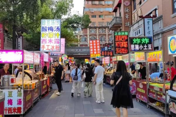 武汉万松园美食一条街怎么走地铁.