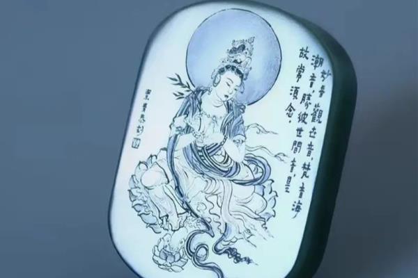 鸭蛋青和田玉属于什么档次.