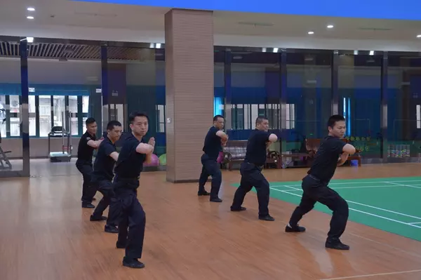 蔡甸吧认识肖潇吗(2)